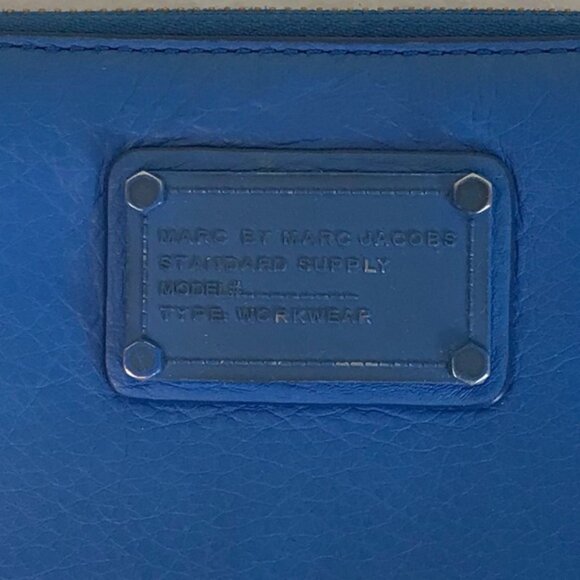 Marc Jacobs Pebble Leather Blue Supply Bi Fold Wallet Organizer Large Zip Bag - Picture 3 of 15
